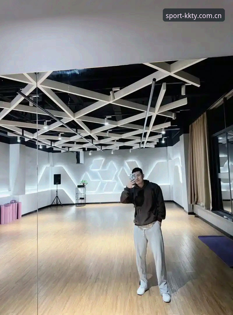 kk体育使用教程 kk体育使用教程全面解析:从下载到沉浸体验的行业趋势洞察
